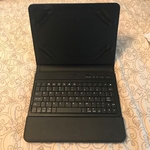 Tablet keyboard case