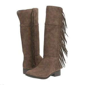 NWOB-Girls Steve Madden Jtar Ii Fringe Boot