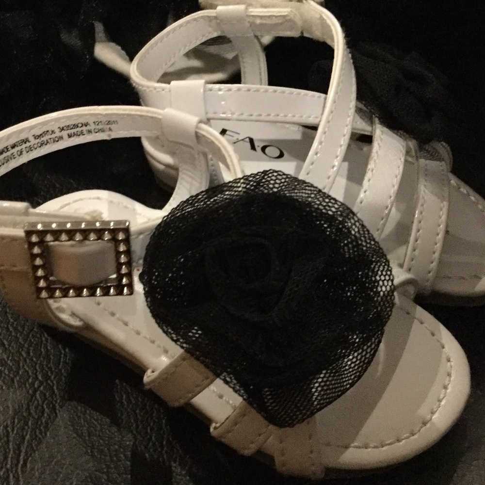 Tutu - Picture 2 of 3