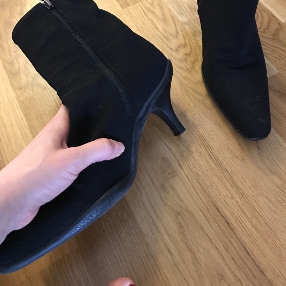 Prada boots - Picture 3 of 4