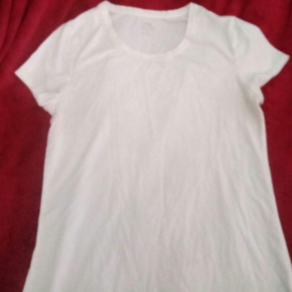 Apt 9 tee