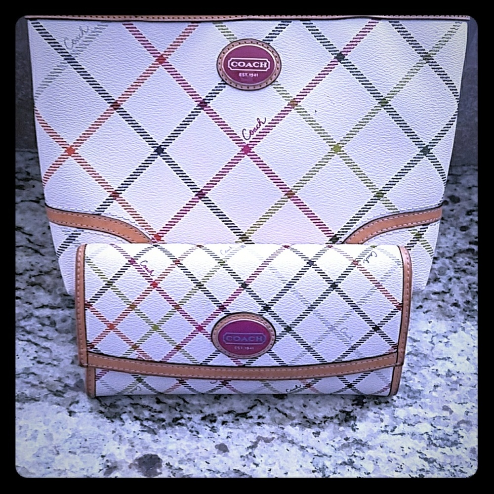 Small Authentic Coach Purse and Wallet