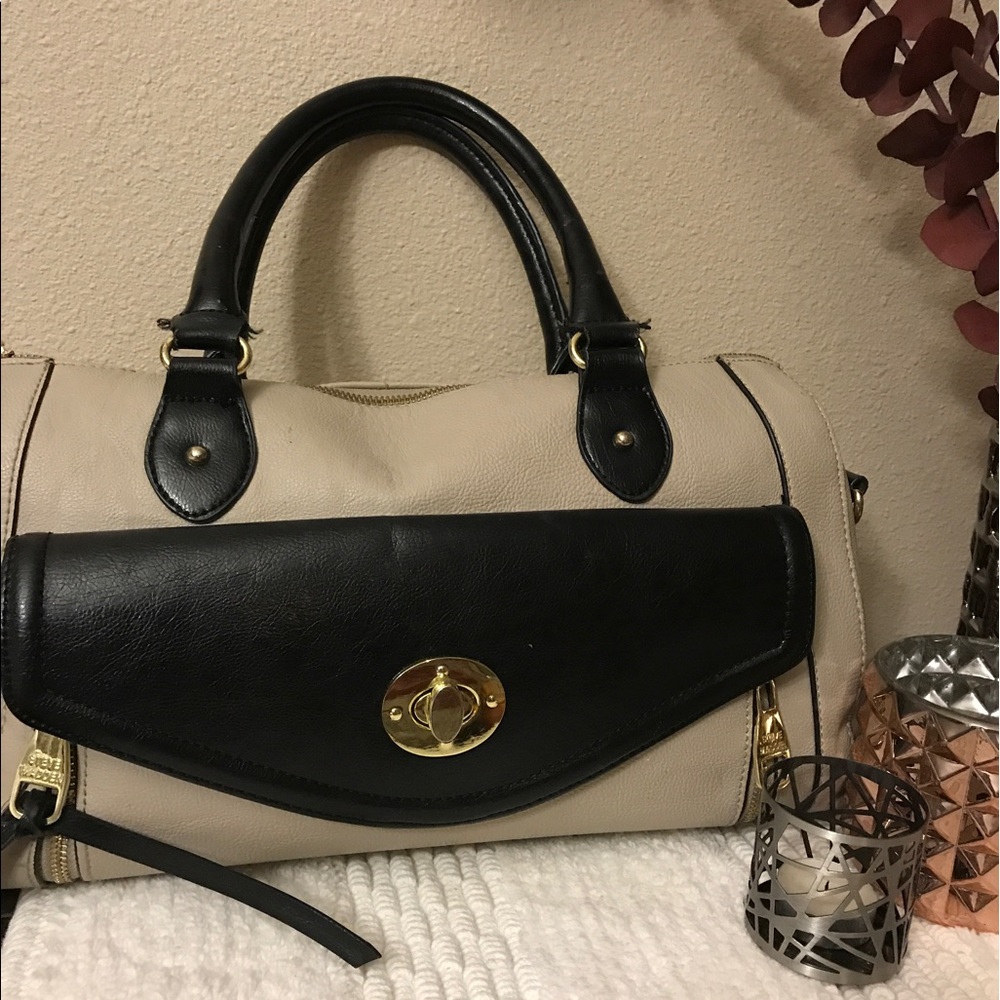 Steve Madden Black and Nude Purse with Gold Detail