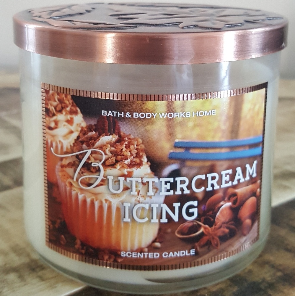 Bath & Body Works BUTTERCREAM ICING 3 Wick