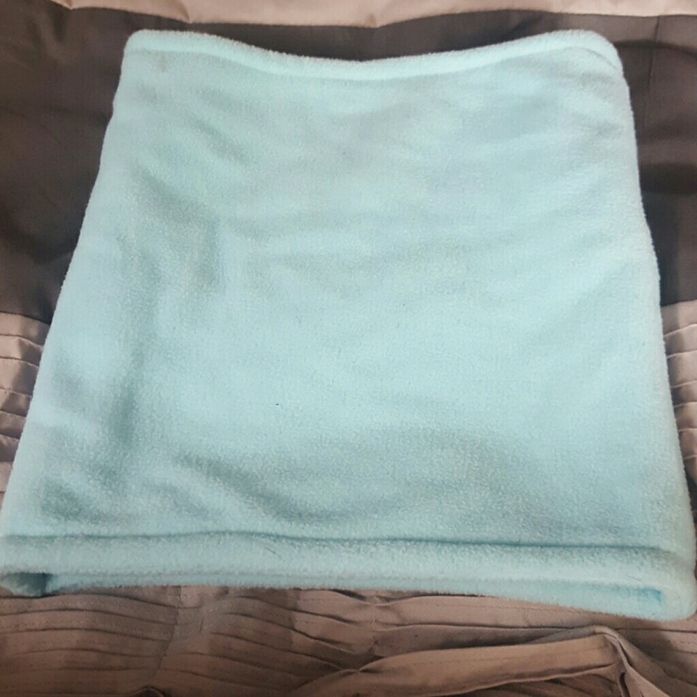 NEVER WORN neck warmer