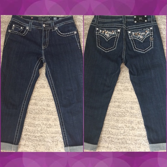 🛍Mixed Crystal Boyfriend Miss Me Capri🛍 - Picture 2 of 3