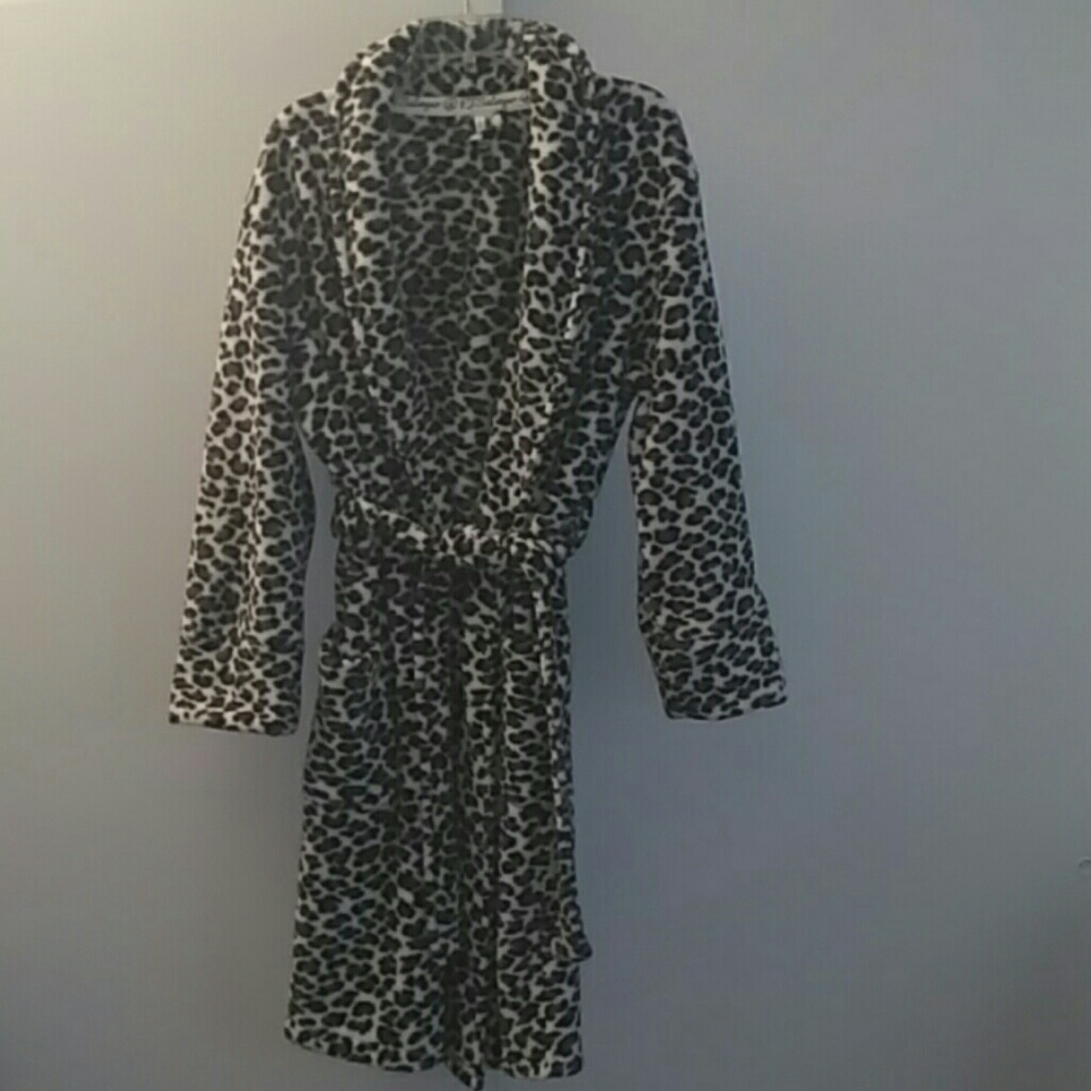 P. J. Salvage Robe
