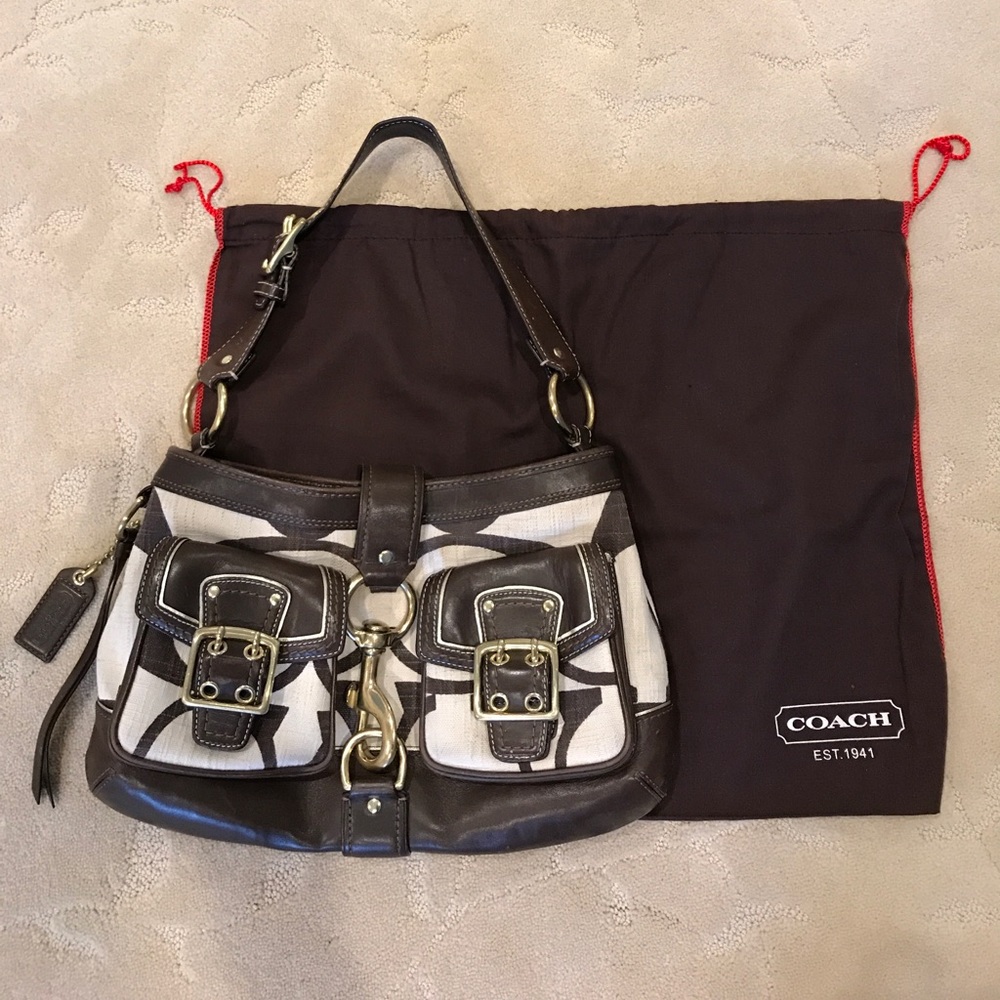 Coach bag with duster cover