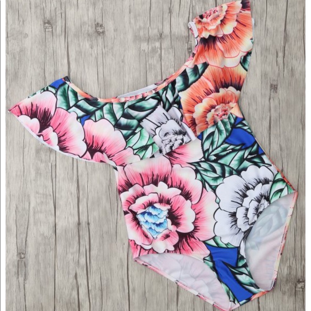 Off the shoulder one piece swimsuit