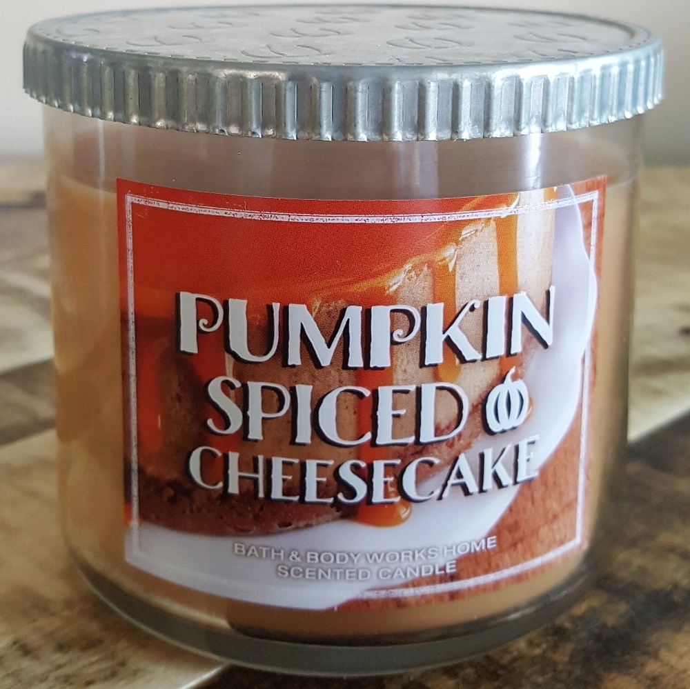 Bath &Body Works PUMPKIN SPICED CHEESECAKE 3 Wick