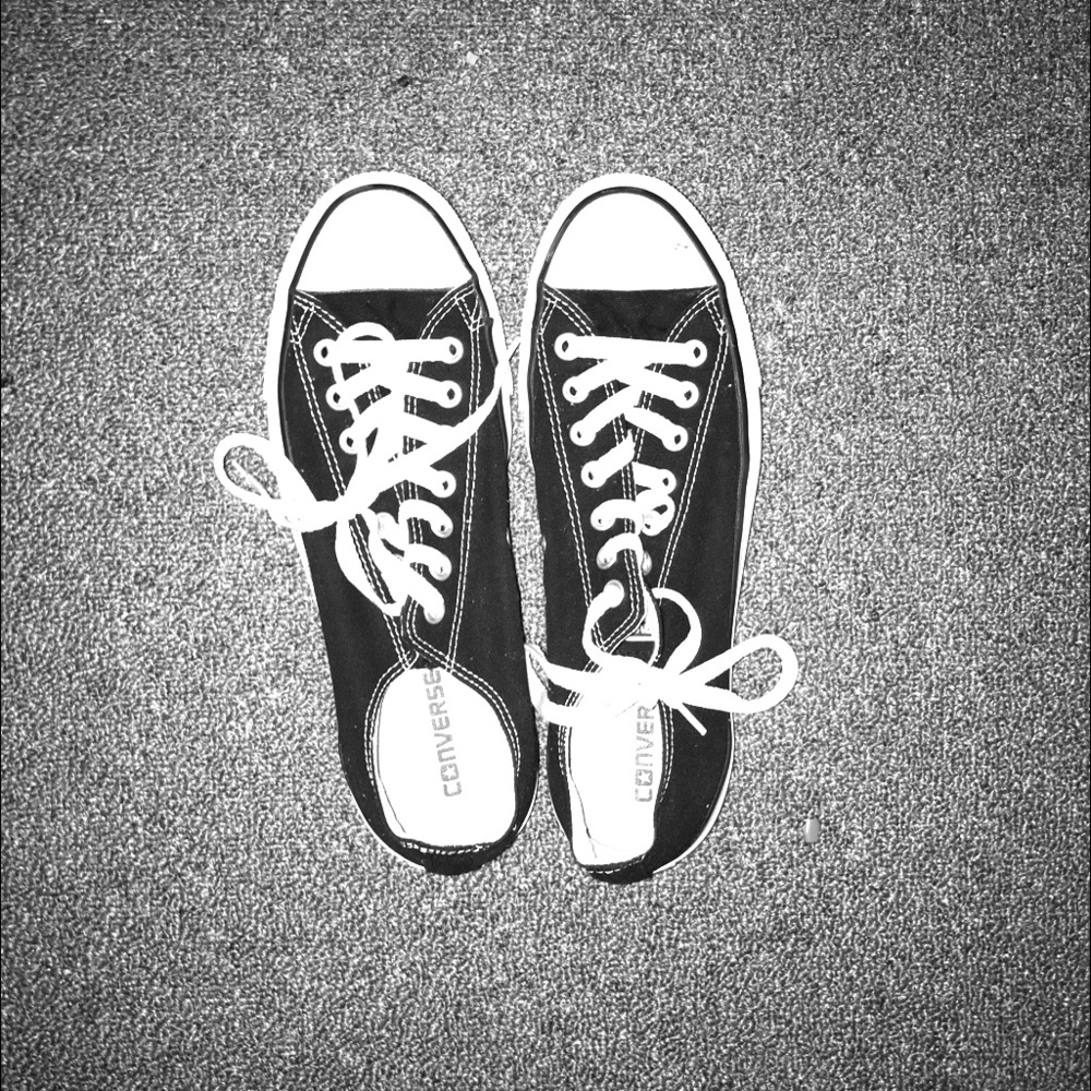 Converse Low Top - women's size 11