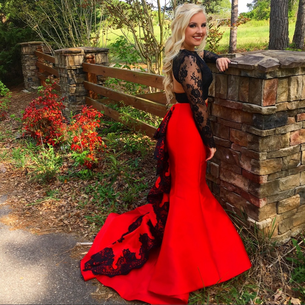 Sherri Hill Prom Dress
