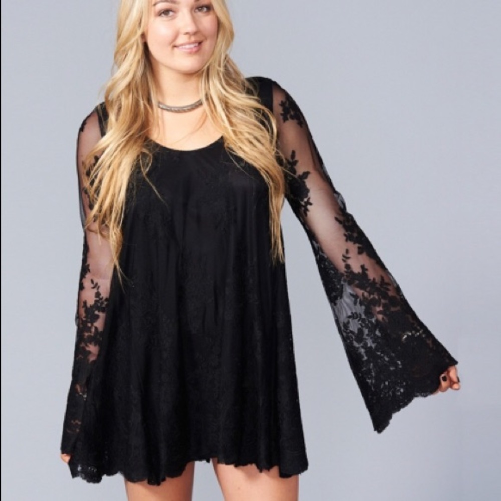 Price⬇️ SMYMM Fannie Flow Dress in LilaLace Caviar