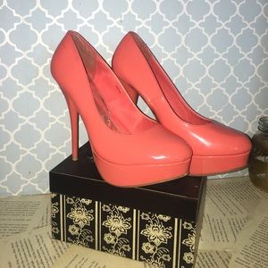 🏚💵  👠Charlotte Russe heels - Coral