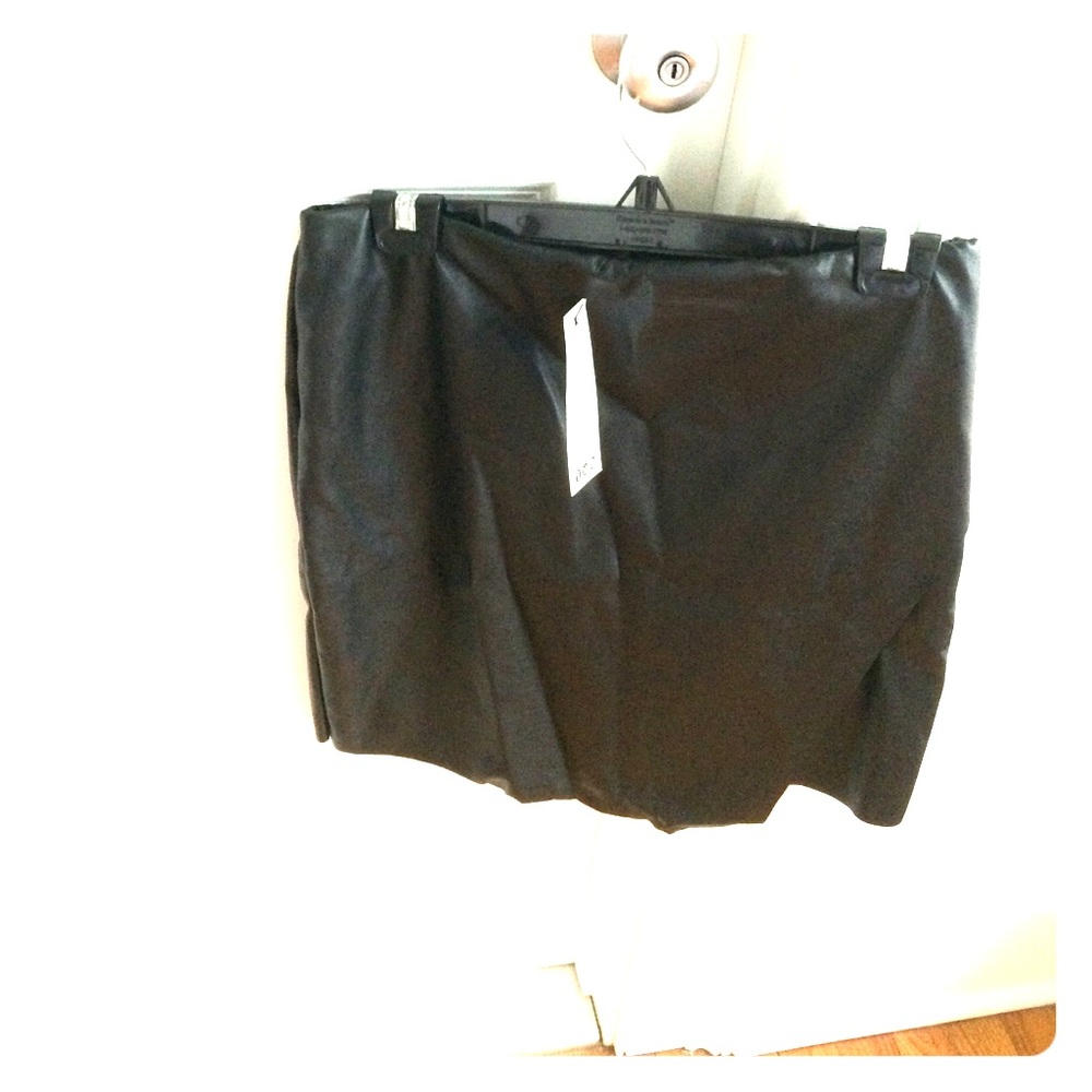 Boohoo  petite Elin Asymetric PU Mini Skirt