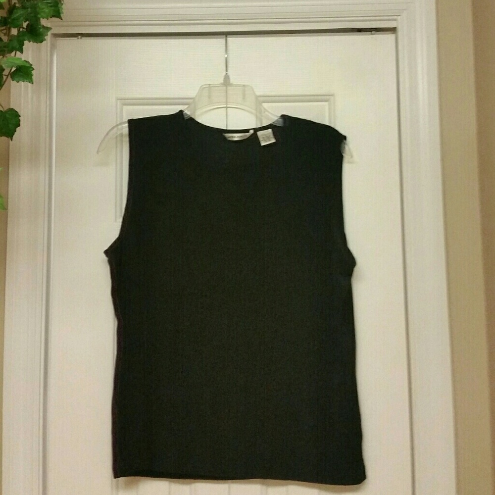 Laura Ashley Classic Knit Shell - Picture 2 of 2