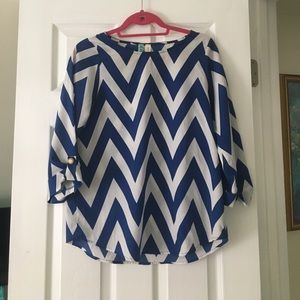 Chevron top