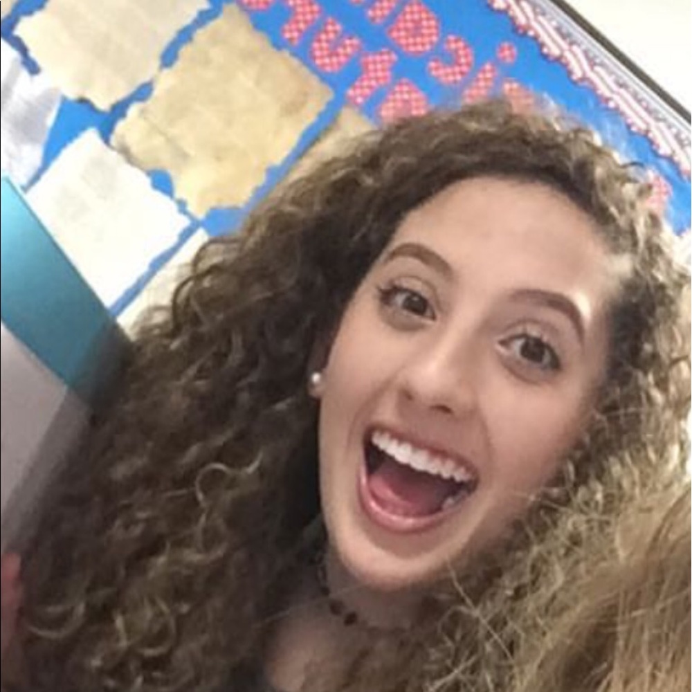 Meet your Posher, Lilly