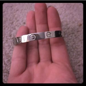 screw on bracelet