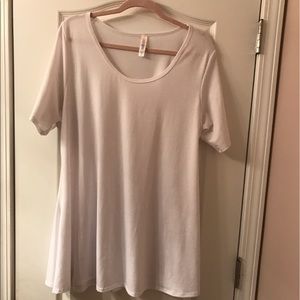 Lularoe white perfect tee EUC