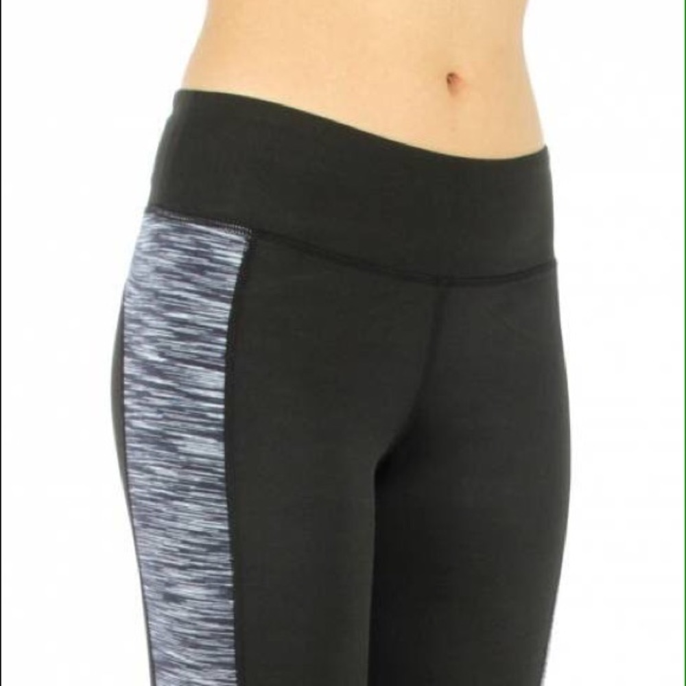 Marbled sides active Capri pants