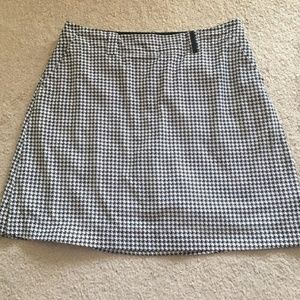 Nike golf dri-fit houndstooth  skort.