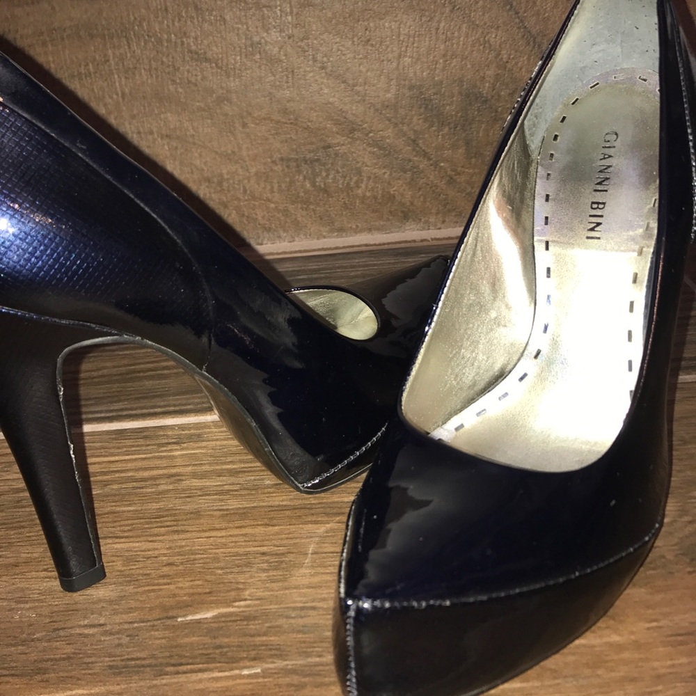 Gianni Bini Dark Blue Patent Leather Pumps