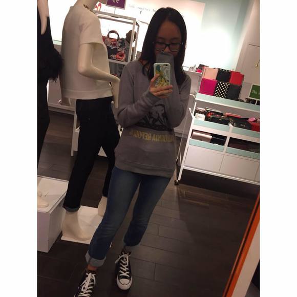 Meet your Posher, Danielle - Picture 1 of 1