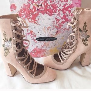 Chinese Laundry Lace Up Shoes