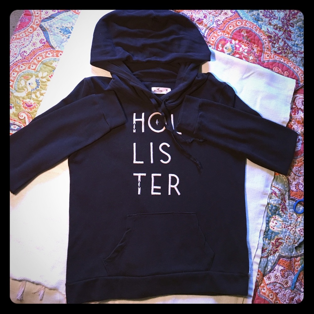 Hollister NWOT very soft hoodie