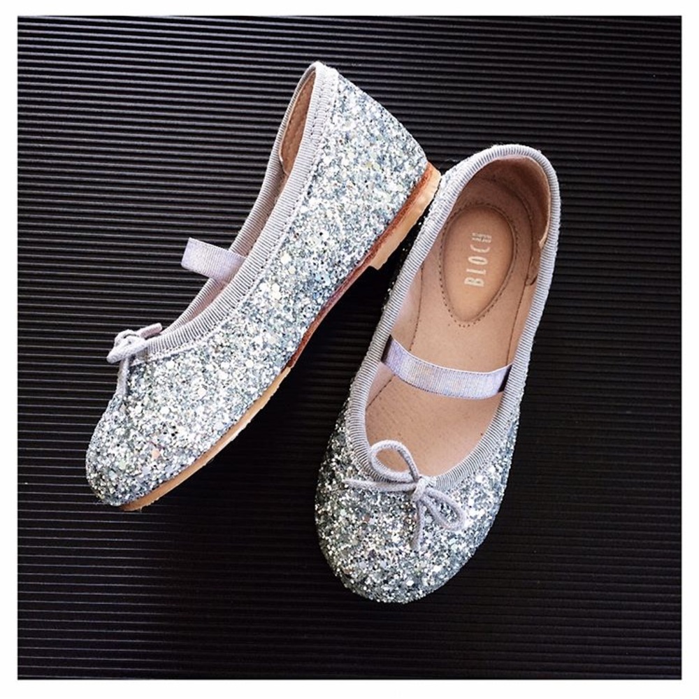 BLOCH Silver Glitter Flats