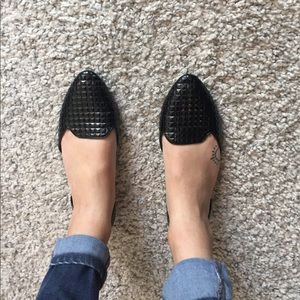 Black pointed toe flats