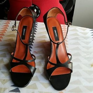 DKNY black leather wedge Sandals