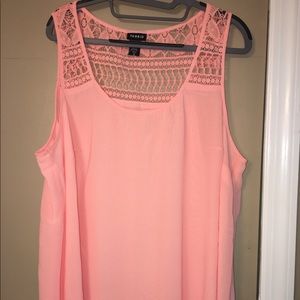 🌞NWOT Torrid Peach Top w/Lace 🌞