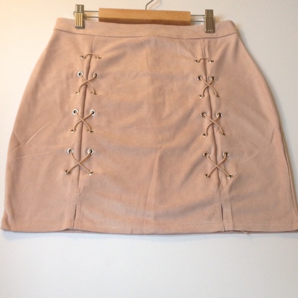 Vegan Suede Mini Skirt - Picture 5 of 5