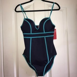 NWT BEAUTIFUL SPANX BATHING SUIT