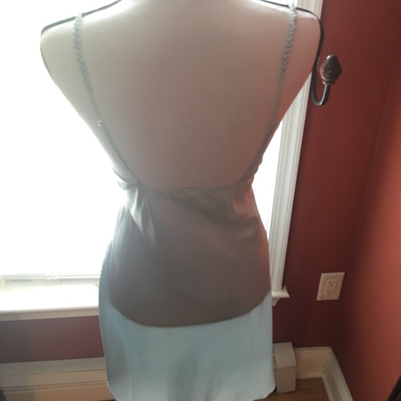 Price drop‼️ firm price. La Fiori night slip - Picture 3 of 5