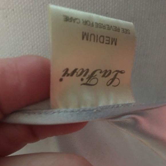 Price drop‼️ firm price. La Fiori night slip - Picture 5 of 5