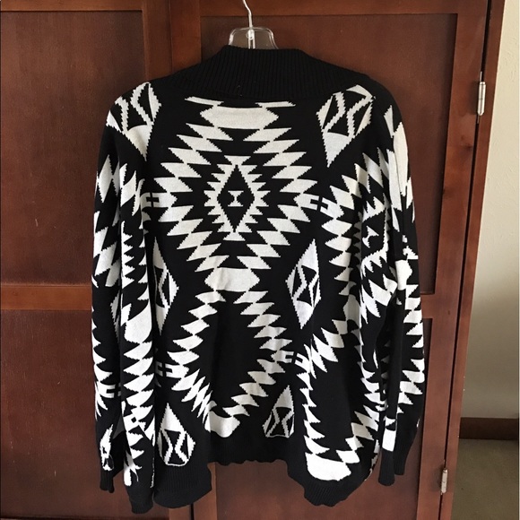 Sweater - Picture 2 of 2