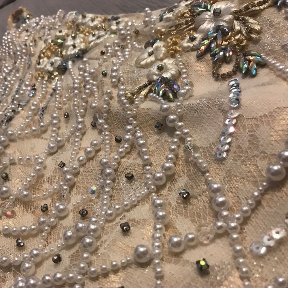 Dress - Picture 4 of 4