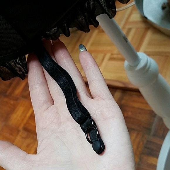 Lingerie - Picture 8 of 8