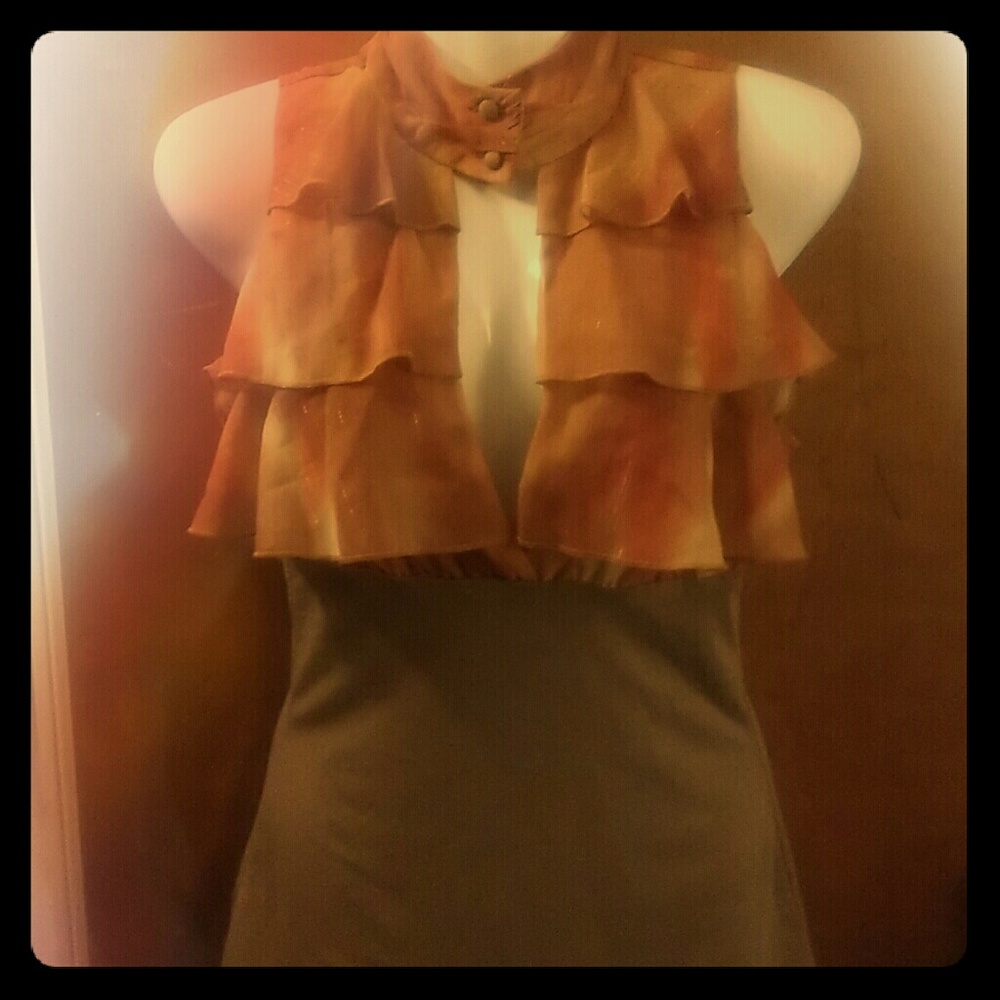 Bb co. Beautiful and unique top