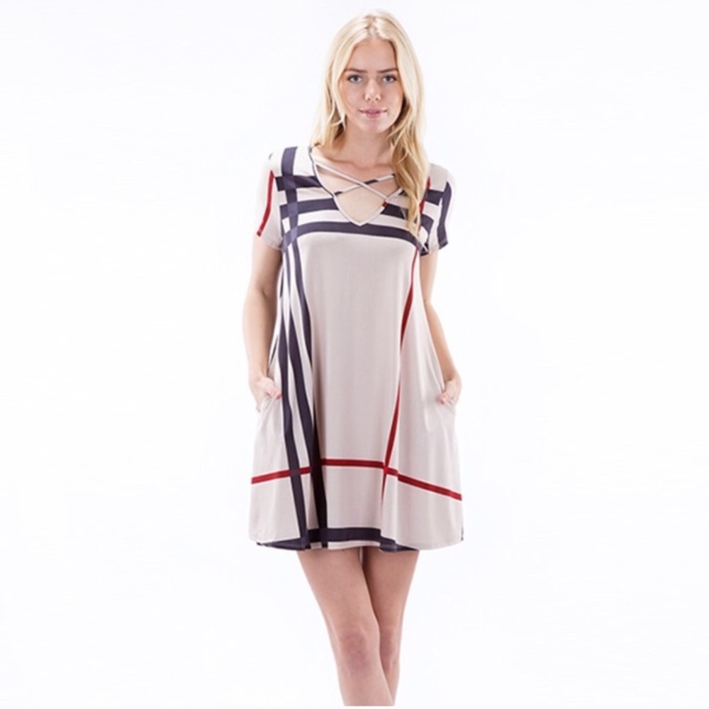 SALE 4 TODAY ONLY Plaid print pocket dress🌸💋