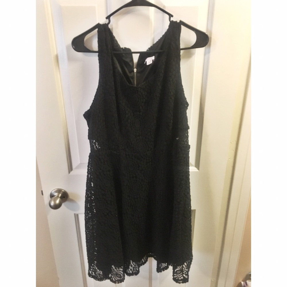 Xhiliration XXL black lace dress