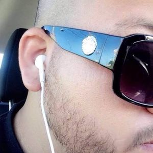 Meet your Posher, Steven