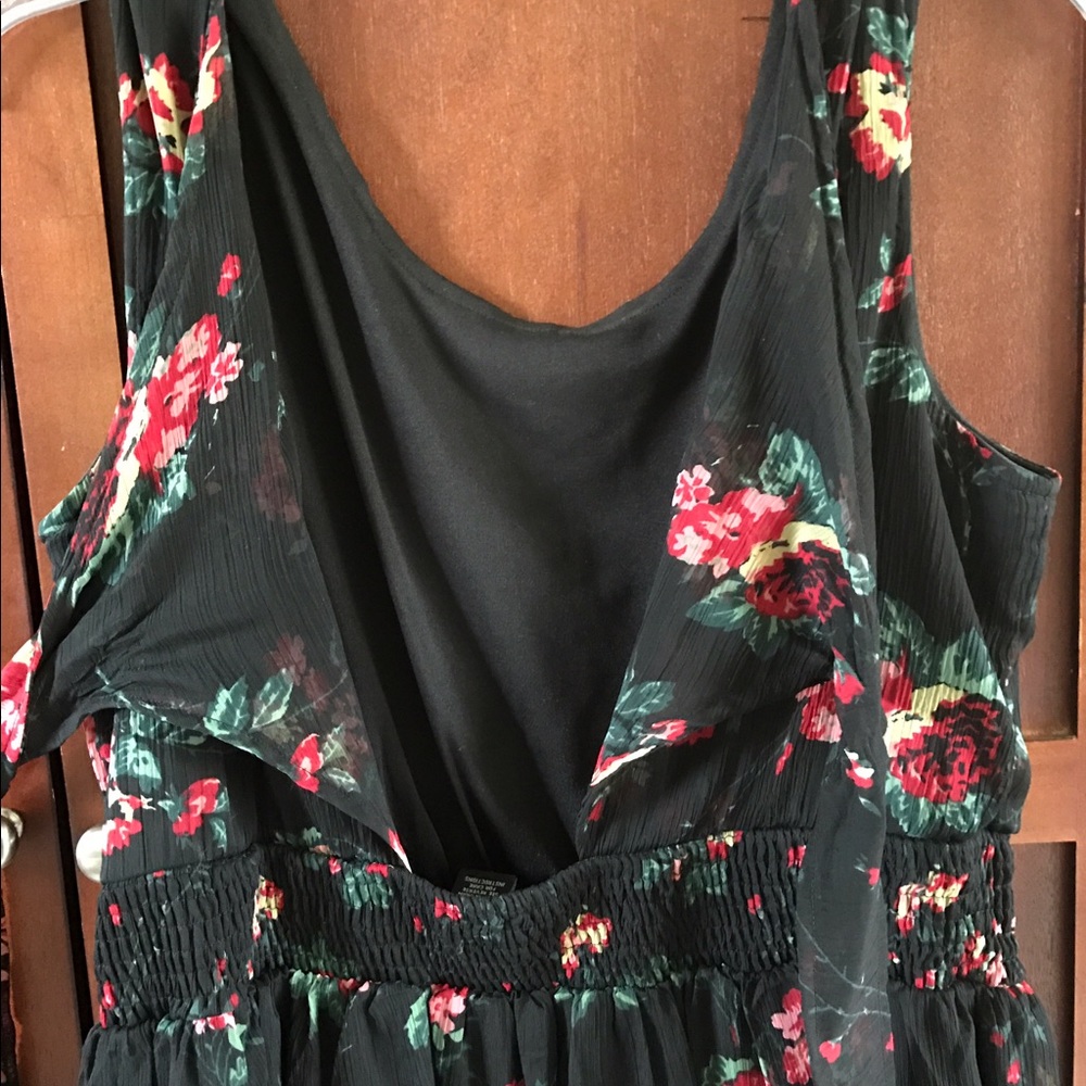 Floral, mid dress - Picture 3 of 3