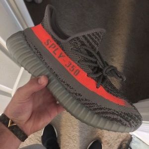 Yeezy Beluga V2