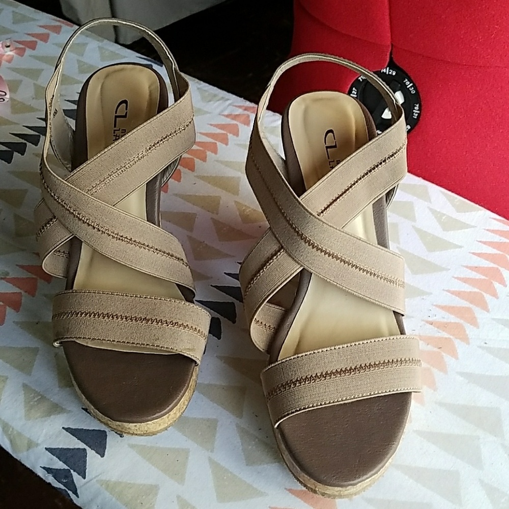 CL by LAUNDRY wedged summer sandals