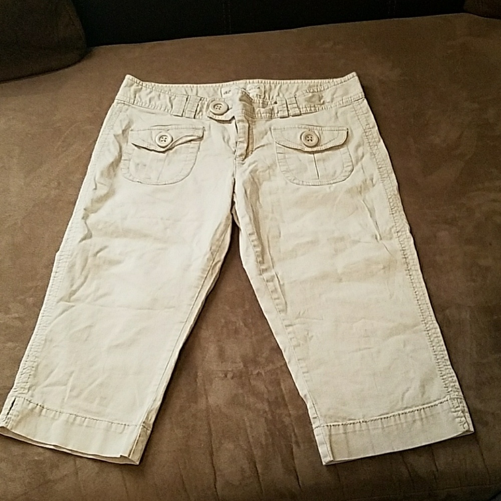 Aeropostle khaki capris