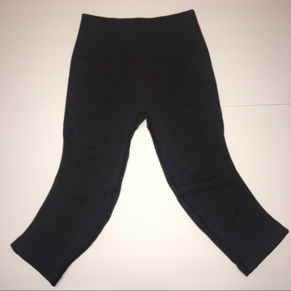 Lululemon Flow & Go Crop